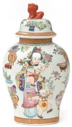 Chinees porseleinen dekselvaas circa 1960 zeldzaam, Antiek en Kunst, Ophalen