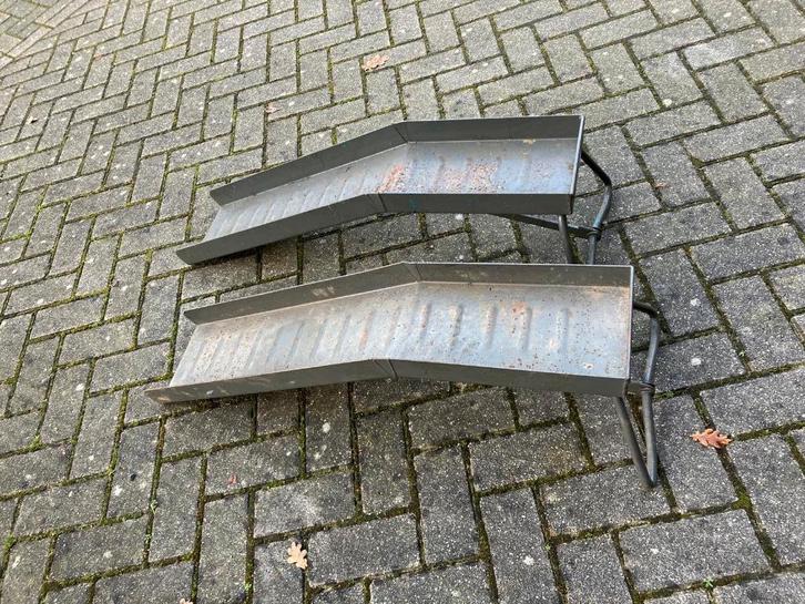2 st. stalen oprijbokken auto (NL fabrikaat), Auto diversen, Auto-accessoires, Zo goed als nieuw, Ophalen