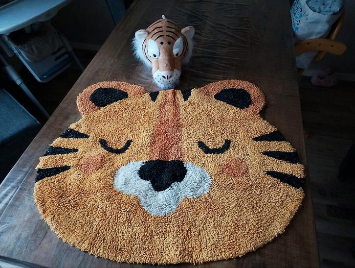 Tijger Vloerkleed + Tijgerkop Wanddecoratie, Kinderen en Baby's, Kinderkamer | Inrichting en Decoratie, Zo goed als nieuw, Kleed of Kussen
