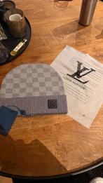 Louis Vuitton Muts Grijs - Nieuwstaat, Kleding | Dames, Hoeden en Petten, Ophalen of Verzenden, Zo goed als nieuw, One size fits all