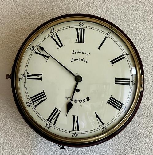 Engelse pub klok met extreem smalle rand, convex. € 750,-, Antiek en Kunst, Antiek | Klokken, Ophalen of Verzenden