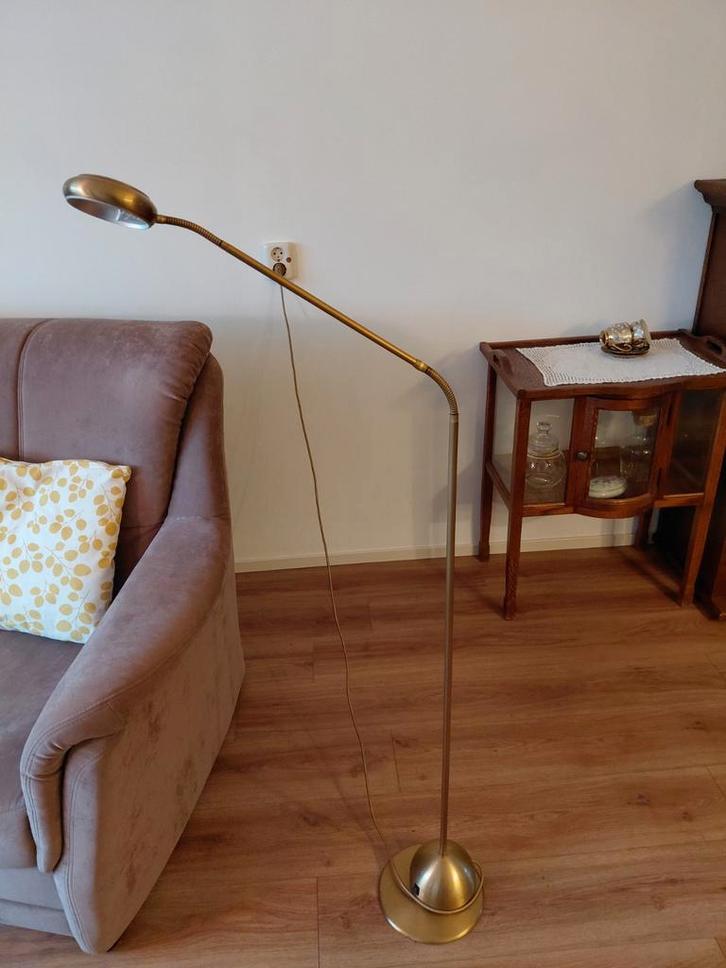 Mooie buigbare / verstelbare vloerlamp, Huis en Inrichting, Lampen | Vloerlampen, Zo goed als nieuw, 100 tot 150 cm, Overige materialen