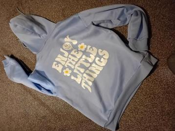 Hoody XS (34)  3Stuks  beschikbaar voor biedingen