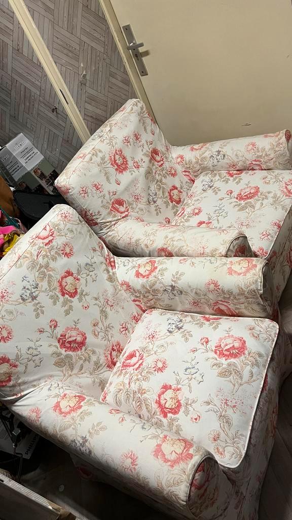 Twee Ikea fauteuils met bloemenmotief, Huis en Inrichting, Fauteuils, Gebruikt, Stof, 50 tot 75 cm, 75 tot 100 cm, Ophalen