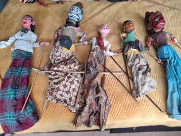 12 Oude Wayang Golek Poppen beschikbaar voor biedingen