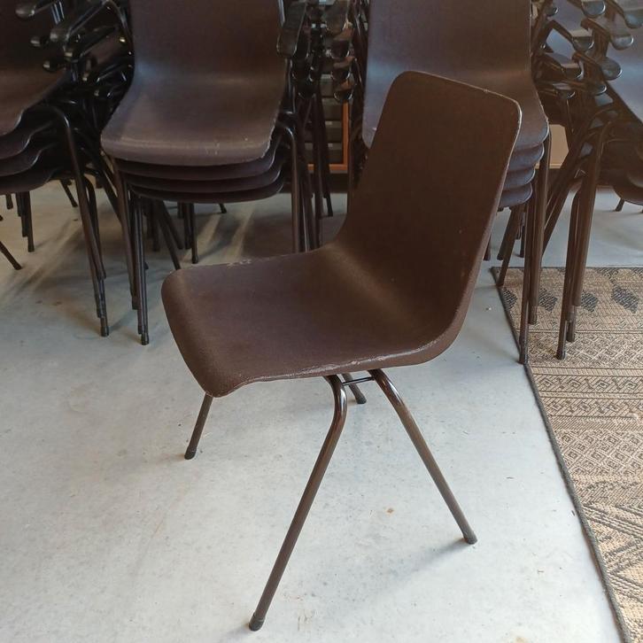 40 x vintage design stoelen partij riemersma stoelen, Huis en Inrichting, Stoelen, Gebruikt, Vijf, Zes of meer stoelen, Bruin