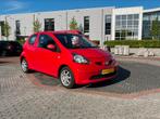 Toyota Aygo 1.0 12V Vvt-i 3DRS MMT 2007 Rood, Voorwielaandrijving, Stof, 4 stoelen, Elektrische ramen