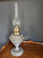 Antieke olielamp, tafellamp ., Antiek en Kunst, Ophalen of Verzenden
