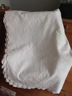 Wit dik tafelkleed met schulprand, Ophalen of Verzenden, Rechthoek