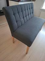 Grijs bankje, Huis en Inrichting, Ophalen of Verzenden, Gebruikt, Tweepersoons, Minder dan 150 cm