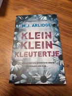 M.J. Arlidge - Klein klein kleutertje, Ophalen of Verzenden, Zo goed als nieuw, Nederland, M.J. Arlidge