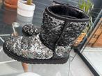 UGG Glitter Laarzen Maat 37, Ophalen of Verzenden, Gedragen, Zwart, Lage of Enkellaarzen