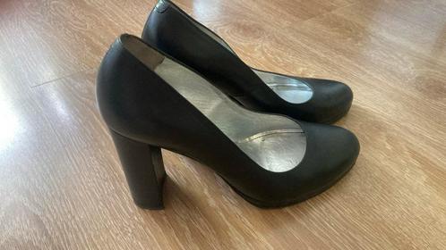 Freelance punps mt 39 zwart, Kleding | Dames, Schoenen, Zo goed als nieuw, Pumps, Zwart, Ophalen of Verzenden