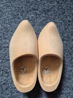 Te Koop nieuwe houten klompjes maat 19, Kinderen en Baby's, Jongen of Meisje, Overige typen, Nieuw, Ophalen of Verzenden