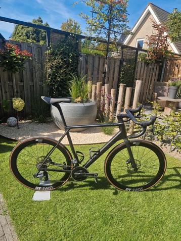 Canyon Ultimate CF SLX racefiets (maat l) beschikbaar voor biedingen