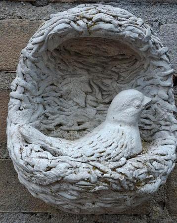 Vogelnest. Beton. Wanddecoratie. 16/18/11 cm. beschikbaar voor biedingen