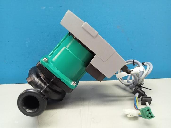 Circulatie pomp Wilo Stratos Para  25/1-8 T20 BTT 2145765, Doe-het-zelf en Verbouw, Verwarming en Radiatoren, Nieuw, Cv-ketel of Combi-ketel