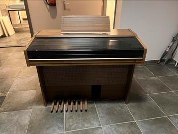 Orgel  merk Yamaha beschikbaar voor biedingen