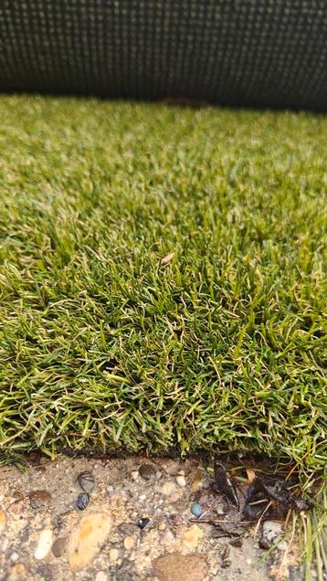 Kunstgras 40mm restant stukken beschikbaar voor biedingen
