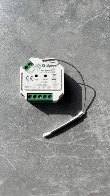 Zigbee push dimmer 400watt inbouw werkt met hue  beschikbaar voor biedingen
