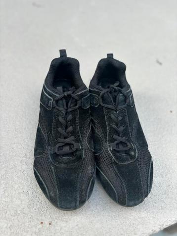 Dansschoenen beschikbaar voor biedingen