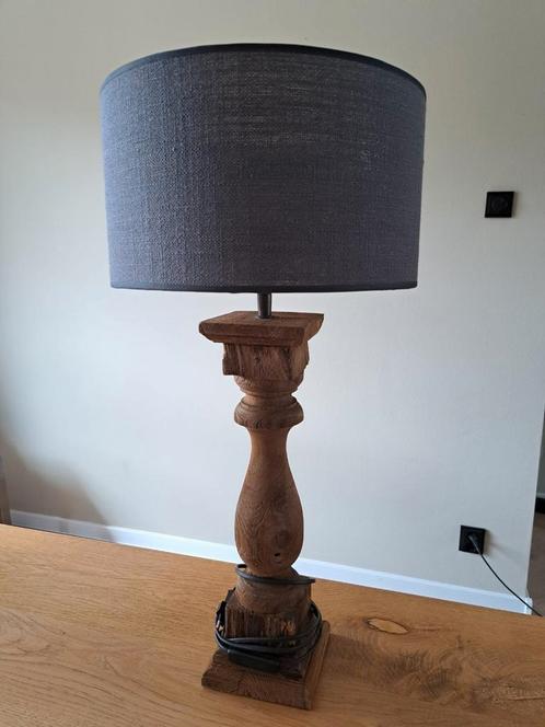 Mooie Landelijke tafellamp met houten baluster, Huis en Inrichting, Lampen | Tafellampen, Zo goed als nieuw, 50 tot 75 cm, Hout