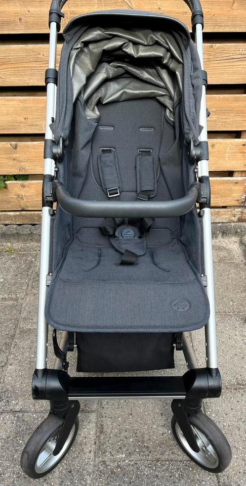 Buggy Mutsy Nexo, grijs, Kinderen en Baby's, Buggy's, Gebruikt, Verstelbare rugleuning, Ophalen