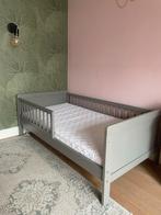 Grijs peuterbed Petit Amelie 140 x 70, Doe-het-zelf en Verbouw, Rolluiken, Ophalen, Gebruikt, 100 tot 150 cm, Minder dan 100 cm
