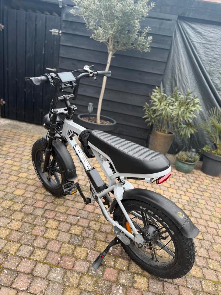 Fatbike v20 pro, Fietsen en Brommers, Elektrische fietsen, Zo goed als nieuw, Overige merken, 59 cm of meer, 50 km per accu of meer