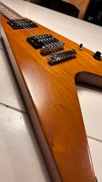 Gibson ‘84 reissue Flying V, Gibson, Gebruikt, Gibson USA, Info@gibson.com