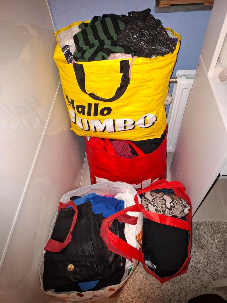 Grote partij dameskleding maat m, Kleding | Dames, Overige Dameskleding, Zo goed als nieuw, Ophalen