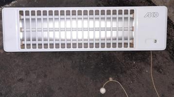 warmtestraler, badkamer verwarming, Kwarts, merk AKO beschikbaar voor biedingen