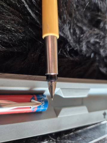 Parker vulpen  beschikbaar voor biedingen