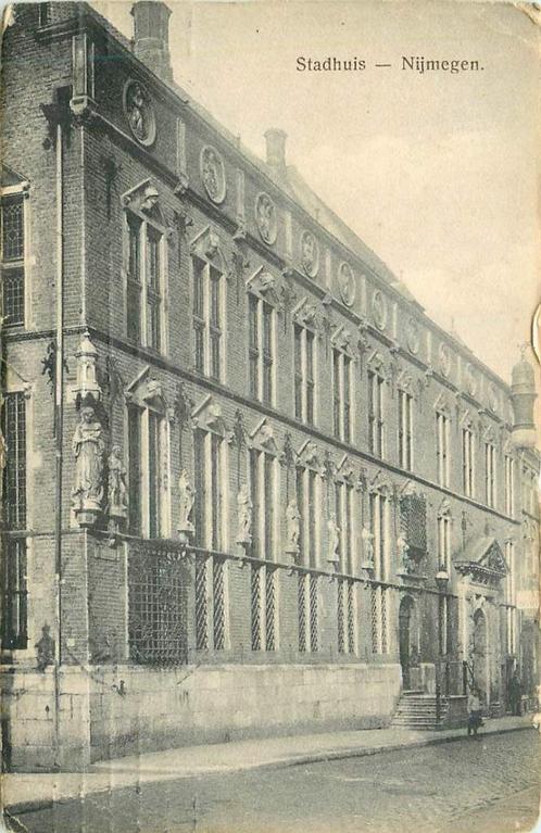 (381-261-023) Nijmegen stadhuis, Verzamelen, Ansichtkaarten | Nederland, Gelderland, Verzenden