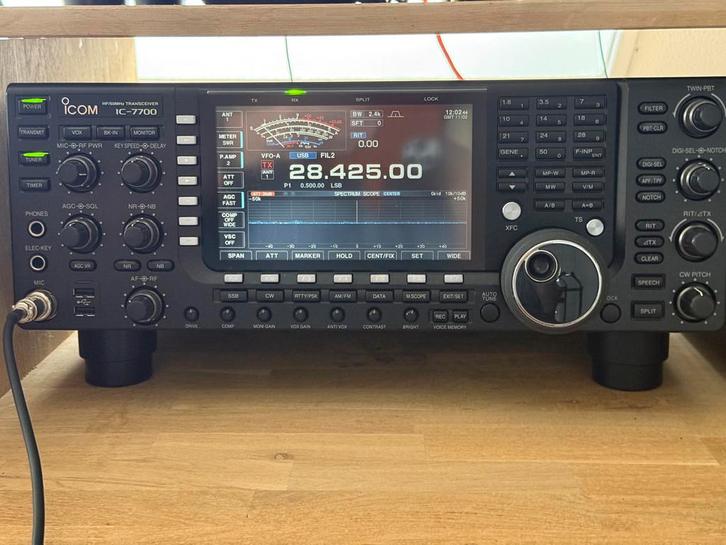 Icom 7700 met accessoires in topstaat, Telecommunicatie, Zenders en Ontvangers, Zo goed als nieuw, Ophalen