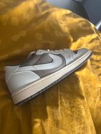 Travis Scott Air jordan 1 low OG Reverse mocha, Ophalen of Verzenden, Zo goed als nieuw, Bruin