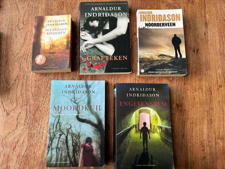 Arnaldur Indridason - 5 Thrillers Erlendur Serie, Boeken, Thrillers, Gelezen, Scandinavië, Ophalen of Verzenden