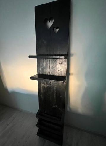 Wandbord hout met hartmotief 
