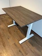Elektrisch zit / sta bureau, Huis en Inrichting, Bureaus, Ophalen, Elektrisch, Zo goed als nieuw