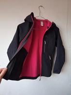 Softshell jasje meisje van Decathlon, Kinderen en Baby's, Kinderkleding | Maat 122, Meisje, Decathlon, Ophalen of Verzenden, Zo goed als nieuw