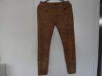 Lange bruine broek met een geschuurd leer look. Maat 40., Maat 38/40 (M), Bruin, Ophalen of Verzenden, Zo goed als nieuw