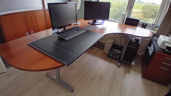 Bureau Galant van Ikea, Huis en Inrichting, Bureaus, Gebruikt, Ophalen