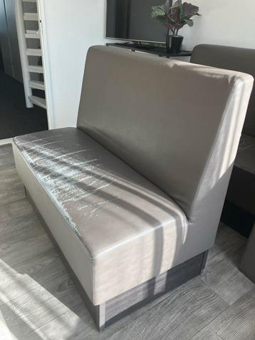 Zitbankje - Gebruikt beschikbaar voor biedingen