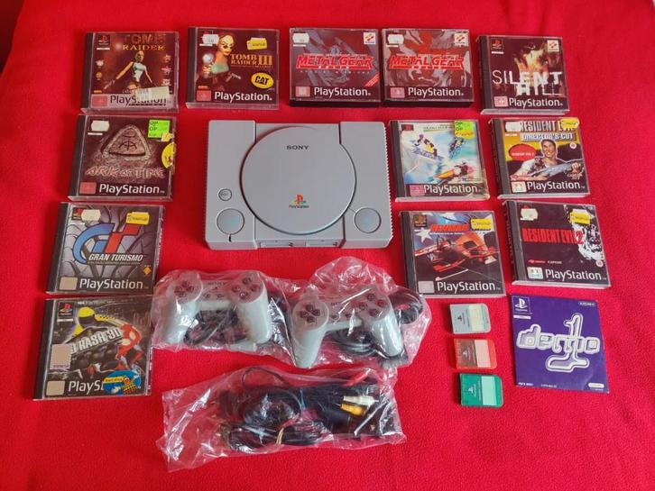 PS1 + 2 controllers + 14 games, Spelcomputers en Games, Spelcomputers | Sony PlayStation 1, Gebruikt, Met 2 controllers, Met games