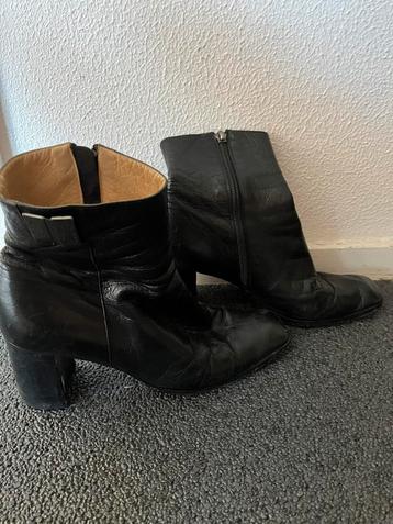 Noulana zwarte halfhoge hak vierkante neus laarzen laarsjes beschikbaar voor biedingen