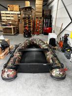 NIEUW karperboot 240 camo extra breed airdeck met accessoire, Watersport en Boten, Hdktools, Verlengde parallelweg 4-02, Nieuw