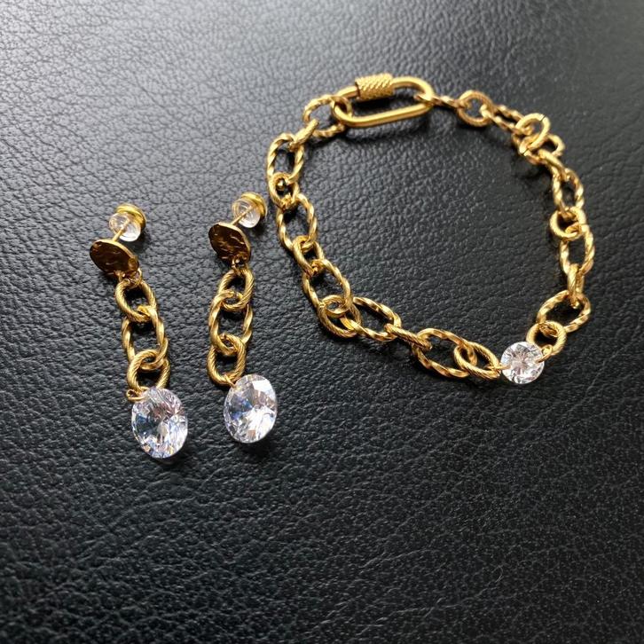 setje oorbellen + armband staal verguld18K zirkoon, Sieraden, Tassen en Uiterlijk, Oorbellen, Nieuw, Hangers, Overige materialen