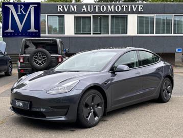 Tesla Model 3 Standard RWD Plus 60 kWh AUTOPILOT | LEDER | P beschikbaar voor biedingen