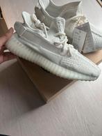 Originele Yeezy boost 350 v2 bone nieuw in doos! Maat 38 2/3, Kleding | Heren, Schoenen, Wit, Nieuw, Ophalen of Verzenden, Sneakers of Gympen