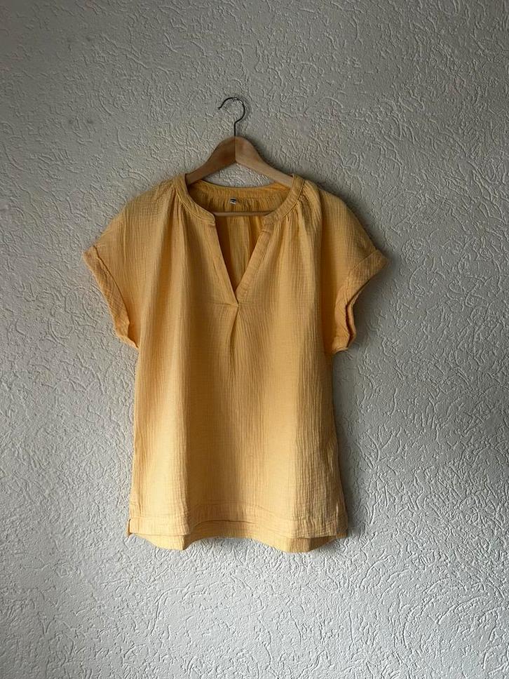 Geel topje Hema (S), Kleding | Dames, T-shirts, Zo goed als nieuw, Maat 38/40 (M), Geel, Korte mouw, Ophalen of Verzenden